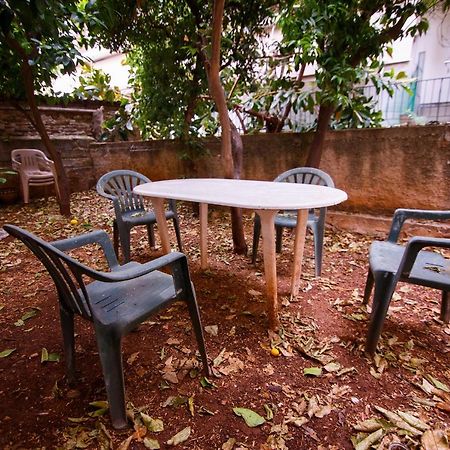 Birbili Youth Guest House Athens Exterior photo